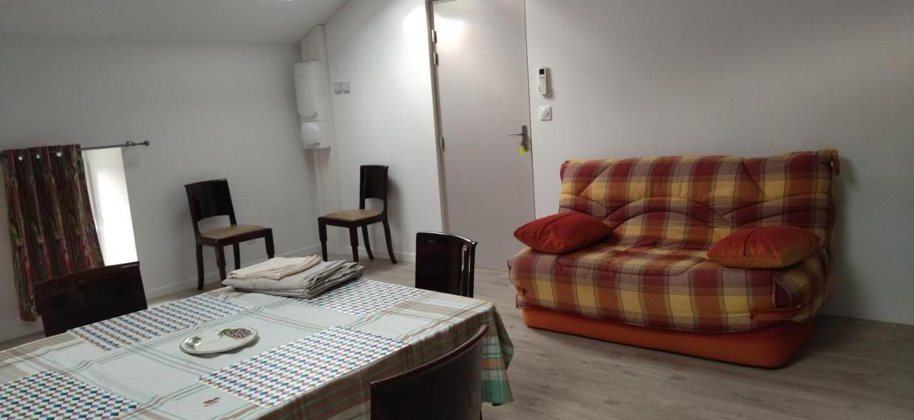 Lou Coucut Apartment Dolmayrac Bagian luar foto